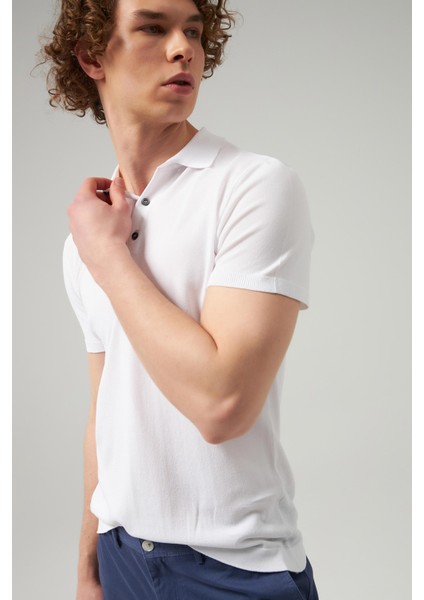 Slim Fit Beyaz Düz Örgü T-Shirt 2HF069421001M fiyatları