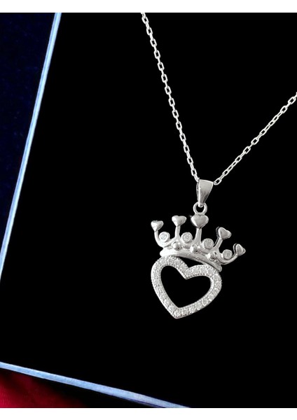 Kalp Kraliçe Tacı Parlak Beyaz Taşlı Tasarım 925 Ayar Gümüş Kolye fiyatları
