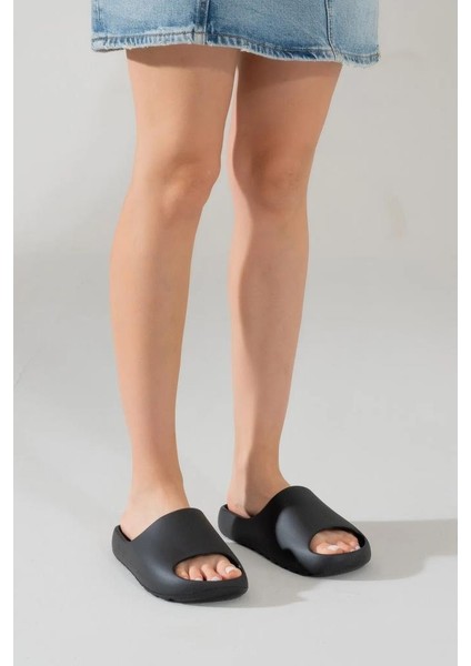 Lena Yumuşak Kaydırmaz Tabanlı Plaj Havuz Bahçe Deniz Terliği fiyatları