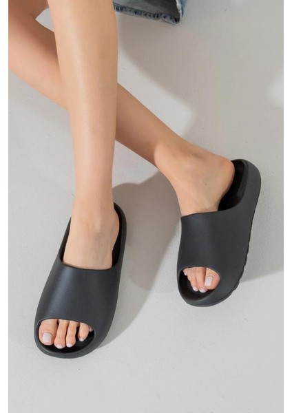 Lena Yumuşak Kaydırmaz Tabanlı Plaj Havuz Bahçe Deniz Terliği modelleri