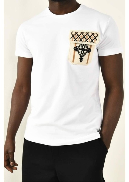 Beyaz Örgülü Cep Detay Bisiklet Yaka T-Shirt fiyatları