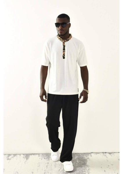 Beyaz Yaka Detaylı T-Shirt modelleri