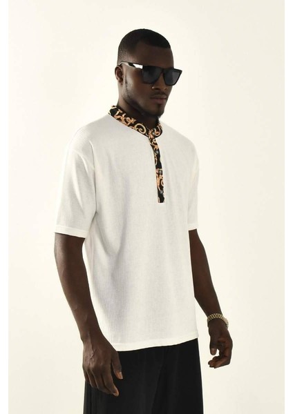 Beyaz Yaka Detaylı T-Shirt indirimleri