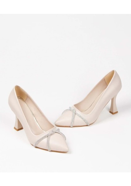 Siya Önü Kapalı Taş Detaylı Kadın Topuklu Ayakkabı - Krem - 38