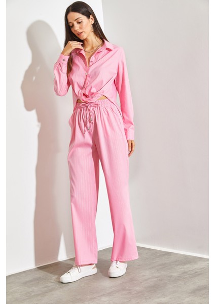 Kadın Önü Bağlamalı Parlak Çizgili Pantolon modelleri