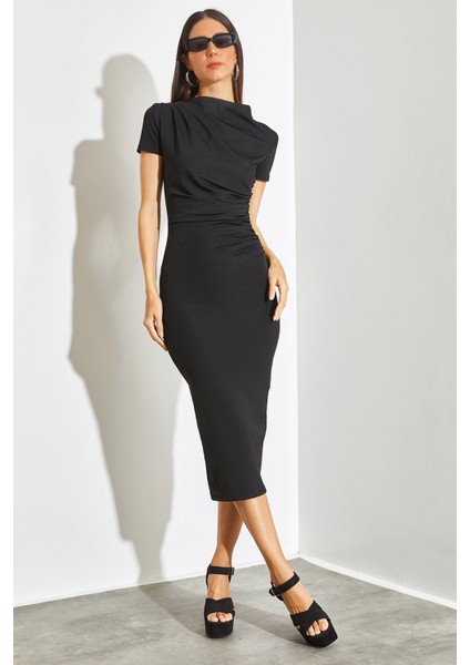 Kadın Yanı Drapeli Mikro Kumaş Midi Boy Elbise