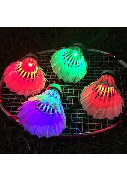 4 Adet Tarzı LED Badminton Raketle Aydınlatma Birdies Raketle Açık Spor Aktiviteleri Için Parlayan Badminton (Yurt Dışından)