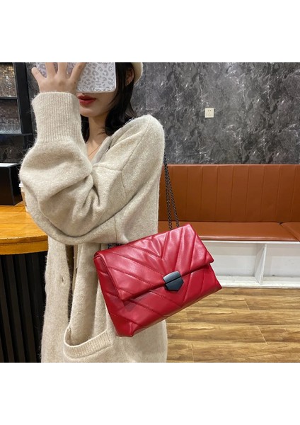 Beyaz Stil Popüler Basit Kadın Günlük Çanta Taşınabilir Omuz Crossbody Çanta Kadın Katı Deri Zincir Çanta Banliyö Tote (Yurt Dışından) indirimleri