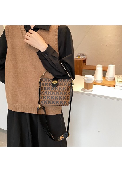 Bej Tarzı 18X16X9CM Vintage Casual Kova Kadın Omuz Crossbody Messenger Çanta Yeni Çanta Bayan Bayan Çantalar ve Lüks Tasarımcı (Yurt Dışından) indirimleri