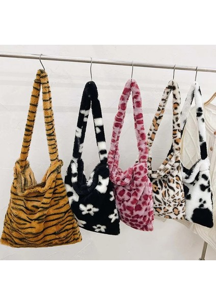 D Stili Siyah Kalp Stili Kadın Peluş Çanta Omuz Çantası Moda Yeni Kadın Koltukaltı Çantaları Faux Kürk Çanta Çantalar Kabarık Alışveriş Çantası 6 Stil (Yurt Dışından)