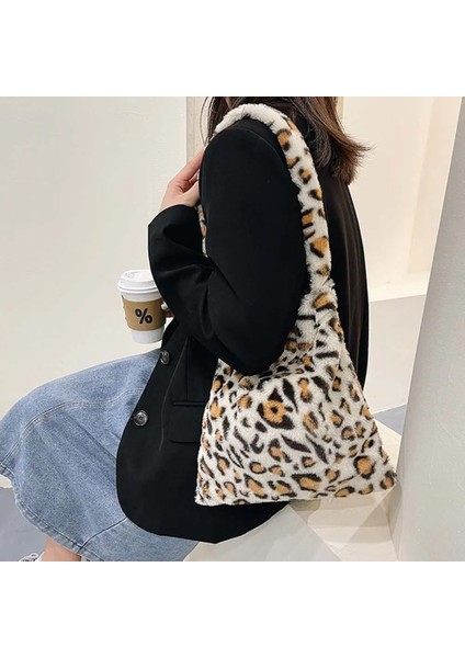 D Stili Siyah Kalp Stili Kadın Peluş Çanta Omuz Çantası Moda Yeni Kadın Koltukaltı Çantaları Faux Kürk Çanta Çantalar Kabarık Alışveriş Çantası 6 Stil (Yurt Dışından)