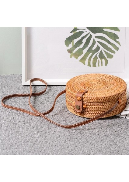 No.5 Tarzı 2020 Yeni Bali Vintage El Yapımı Crossbody Deri Çanta Yuvarlak Plaj Çantası Kızlar Daire Kamış Örgü Çanta Küçük Bohem Omuzdan Askili Çanta Kadın (Yurt Dışından) fiyatları