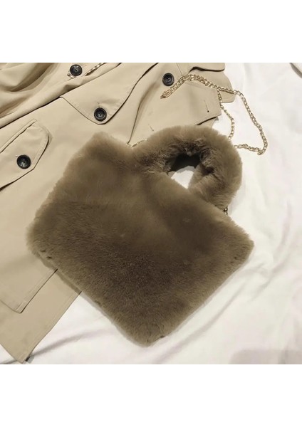 Gül Kırmızı Stili Peluş Bez Çantalar Zincir Kadın Çantaları Yumuşak Kabarık Çantalar Wome Için Yeni Kış Çantaları Kürklü Çantalar Lüks Çanta Kürk Omuz Çantaları (Yurt Dışından) fırsatları