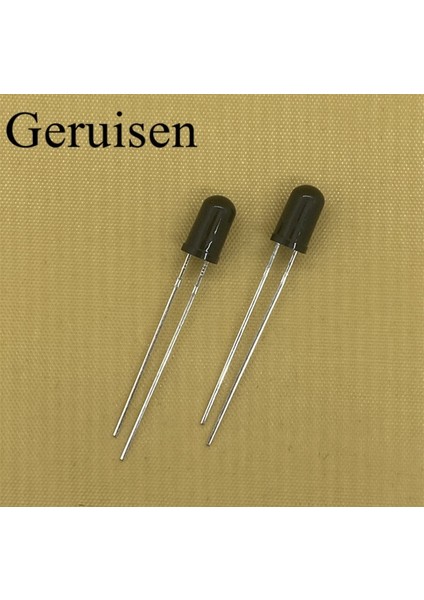 100PCS Tarzı Pd Adet Lot Şeffaf Yuvarlak 5mm Süper Parlak Su Berrak Yeşil Kırmızı Beyaz Sarı Mavi Işık LED Ampuller Yayan Diyot F5 Yavaş (Yurt Dışından)