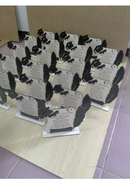 Mezuniyet Hatırası (Plaket) Kişiye Özel Isim Yazılı 5 adet Gönderilecektir. indirimleri