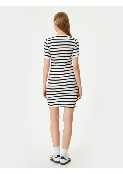 Mini Elbise Kayık Yaka Dokulu Yırtmaç Detaylı Kısa Kollu Slim Fit fırsatları