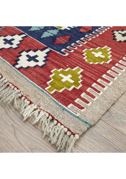 Pecenek Ilkel Desenli El Dokuma Yün Kilim 106X154 cm