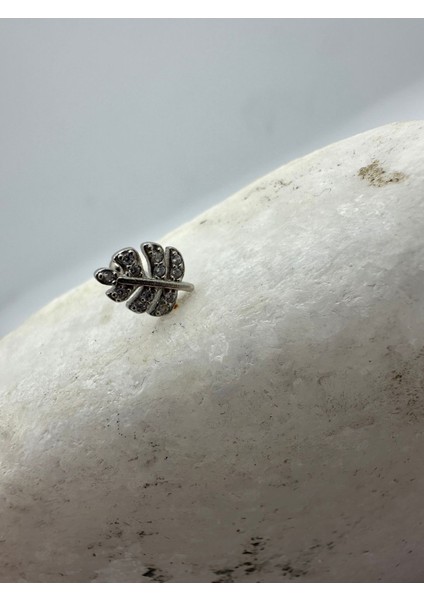 Yaprak Model Tragus Gümüş Küpe