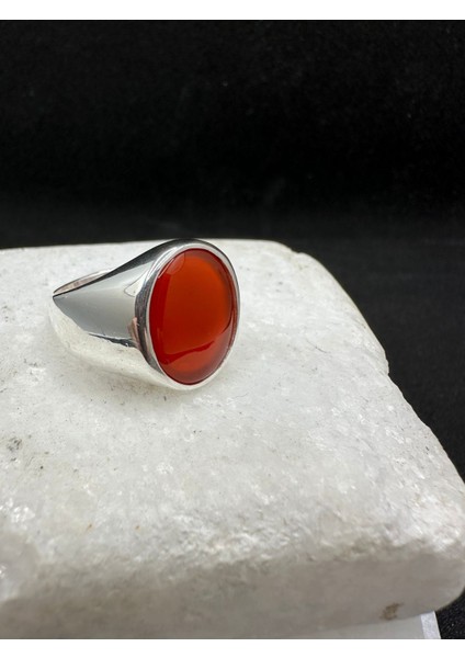Kırmızı Taşlı Işlemesiz Gümüş Erkek Yüzük