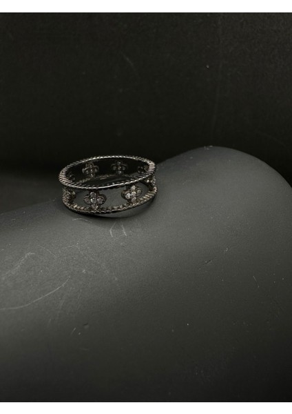 Gümüş Kadın Yoncalı Yüzük modelleri