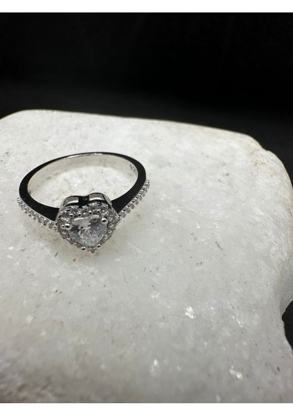 Beyaz Zirkon Kalp Taşlı Gümüş Yüzük fiyatları