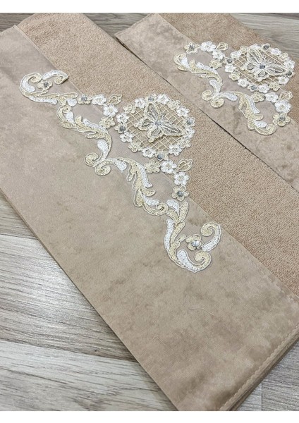 Fransız Güpür Işlemeli Kadife Çeyizlik 1 Adet 50 x 90 cm El Yüz Havlusu 1 Adet 30 x 50 cm Mutfak Havlu