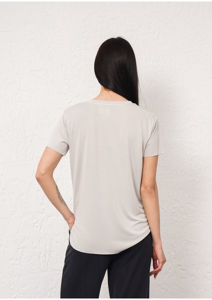 Kısa Kollu Bisiklet Yaka Modal Karışımlı T-Shirt fırsatları