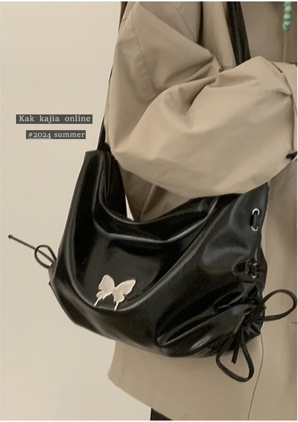 Kadınlar Için Kore Niş Koltuk Altı Çantası 2024 Yeni Moda Serin Tote Çanta Rahat Büyük Kapasiteli Crossbody Çanta Banliyö Çantası (Yurt Dışından)