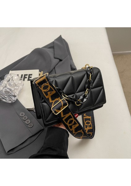 Batı Tarzı Işe Gidip Gelen Bayanlar Küçük Kare Çanta 2024 Yeni Akrilik Zincir Moda Moda Omuz Çantası Basit Çapraz Vücut Çantası (Yurt Dışından)