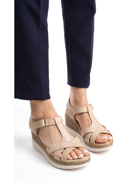 Deri Bej Anatomik Taban Comfort Kadın Sandalet TMD2060