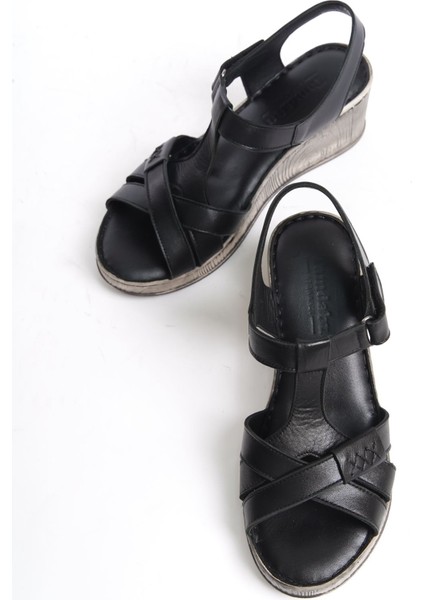 Deri Siyah Anatomik Taban Comfort Kadın Sandalet TMD202463