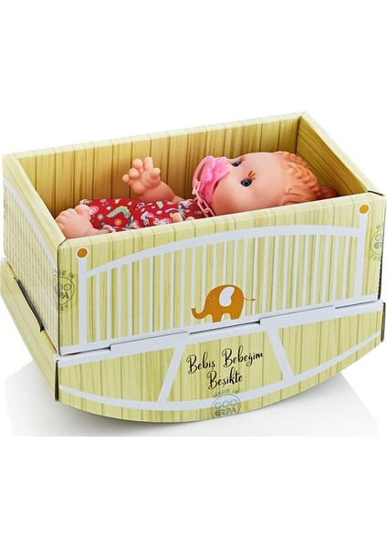 Beşikte Ağlayan Bebek Kız Model