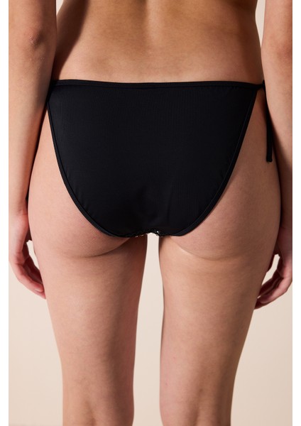 Aceline Dokulu ve Taşlı Siyah Bikini Altı - Gamze Erçel Koleksiyonu modelleri