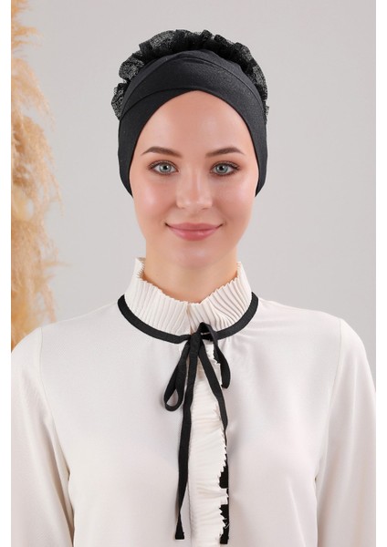Tesettür Fırfırlı Çapraz Bone Siyah