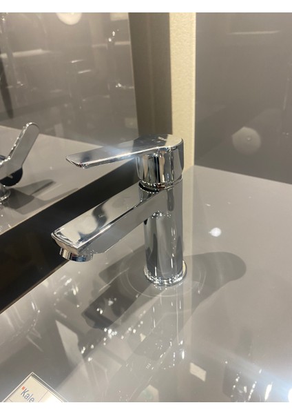 Mare Banyo+Lavabo Bataryası ve Kale S110 Sürgülü Duş Barı
