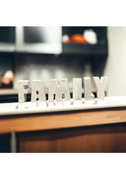 Beyaz Family Yazısı Biblo Ev Dekorasyon 5 cm Harf & Taş Tozu