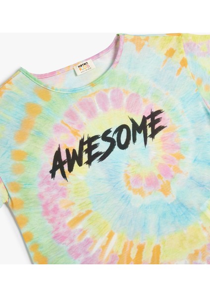 Oversize Tişört Batik Desenli Slogan Baskılı Kısa Kollu