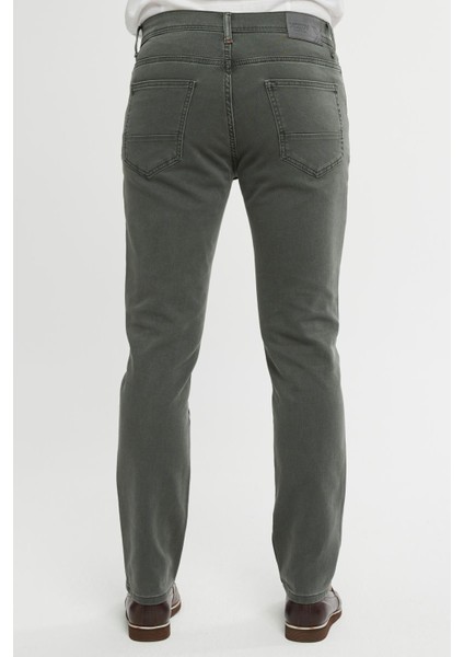 Regular Fit Yüksek Bel Esnek Dokuma Denim Kot Pantolon C356