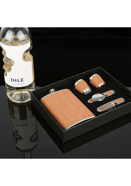 Lüks Suni Deri Kaplama Paslanmaz Çelik Içki Matarası Avcı Kamp Outdoor Hediye Seti Matarası 270 Ml.