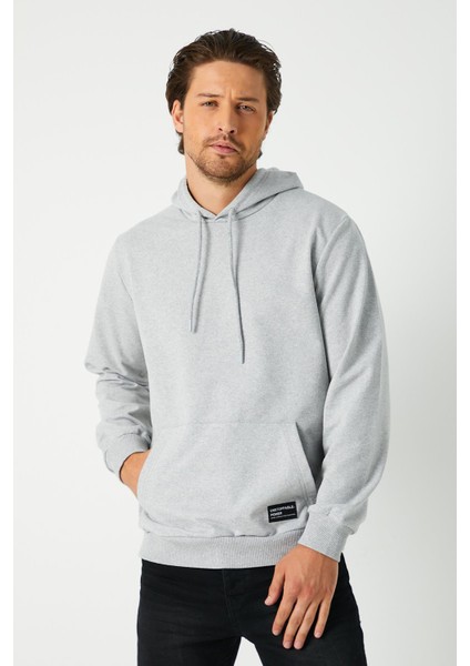 Erkek Gri Basic Kapüşonlu Regular Fit Normal Kesim 2 Iplik Kumaş Günlük Sweatshirt CMRE49