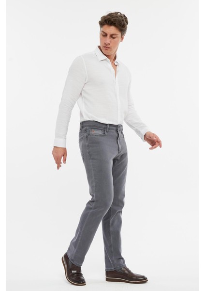 Regular Fit Yüksek Bel Esnek Dokuma Denim Kot Pantolon C356