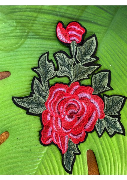 24 x 17 cm Ütü Ile Yapışan Nakış Işleme Çiçek Arma Dikiş Aplike
