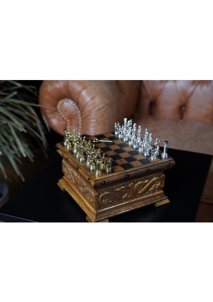 Ggs Grandgiftstore Kişiye Özel Satranç Takımı Hediye Seti 20 cm Küçük Boy Gizli Anahtarlı Ceviz Oyma El Işi Satranç Takımı Roma Satranç Taşı