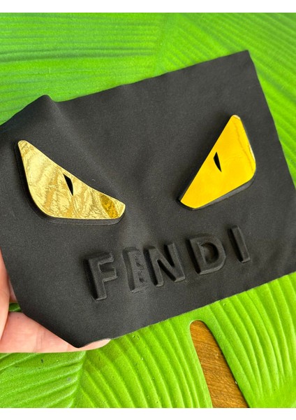 21 x 14 cm Varaklı Kabartma Gözlü Arma Dikiş Giyim Aksesuarı fiyatları