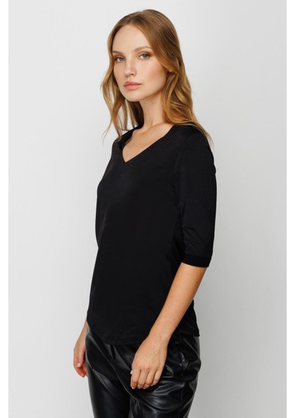 V Yaka Basic Siyah Kadın Bluz 21352-2K4H