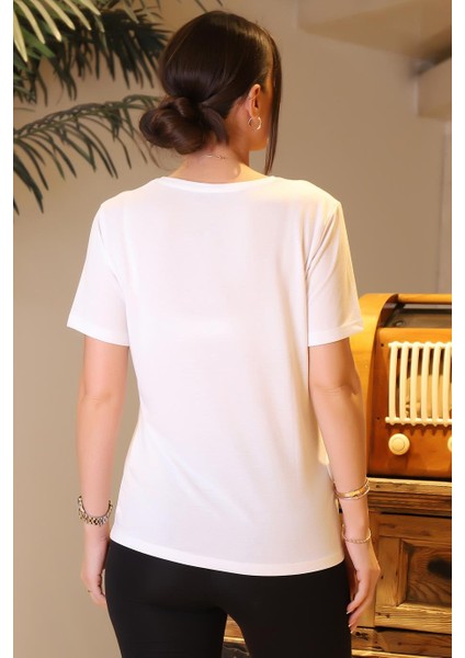 Kısa Kollu Yazı Baskılı Beyaz Kadın T-Shirt 0716-2Y4 fırsatları