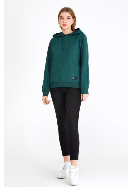 Kadın Yeşil Basic Kapüşonlu Regular Fit Rahat Sweatshirt indirimleri