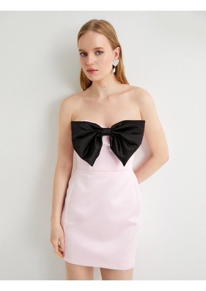 Straplez Saten Gece Elbisesi Fiyonk Detaylı Mini Boy Slim Fit