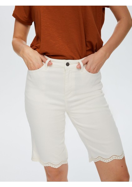 Paçası Kroşe Dantel Garnili Jean Şort 68479 fırsatları