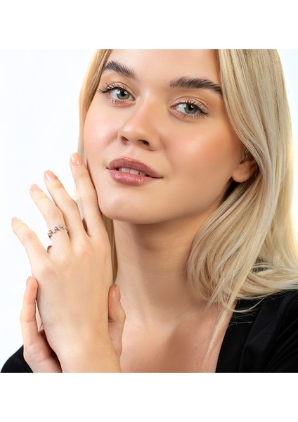 Zirkon Taşlı Taç Tasarım Silver Renk Free Size 925 Ayar Gümüş Kadın Yüzük modelleri